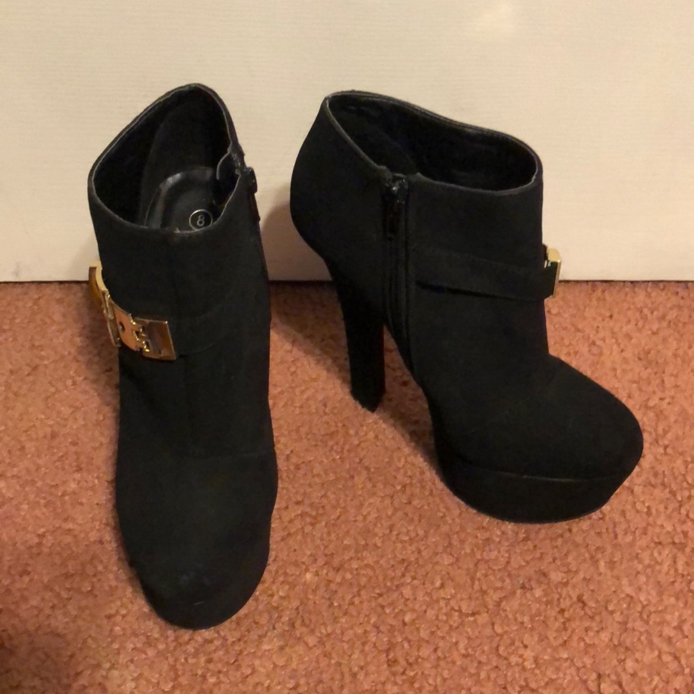 Deb🥳2xHP🥳Black Zipup Platform Booties